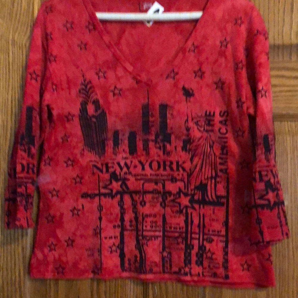 Women’s T shirt